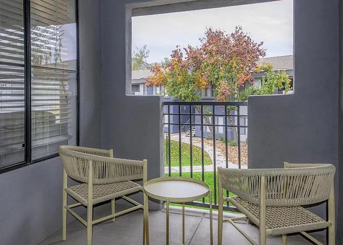 Landing - Modern With Amazing Amenities Apartment *